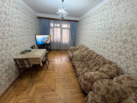 3-комн. вторичка - м. Халглар Достлугу - 80 м²