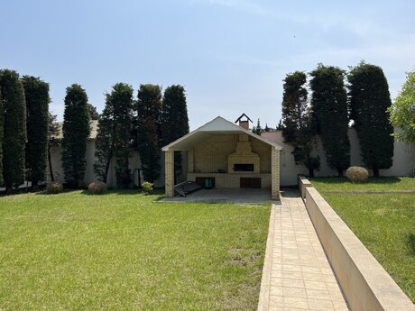 5 otaqlı həyət evi/bağ evi - Görədil q. - 270 m²