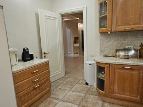 4 otaqlı yeni tikili - Elmlər Akademiyası m. - 170 m²