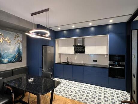 4 otaqlı yeni tikili - Elmlər Akademiyası m. - 147 m²
