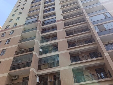 3 otaqlı yeni tikili - Elmlər Akademiyası m. - 139 m²