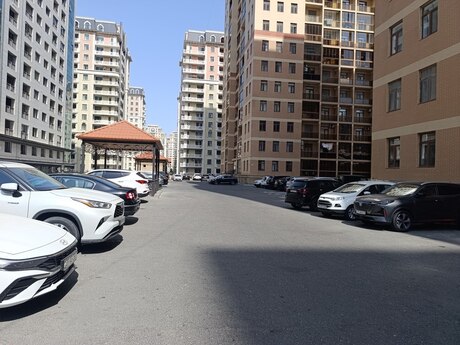3 otaqlı yeni tikili - Elmlər Akademiyası m. - 139 m²