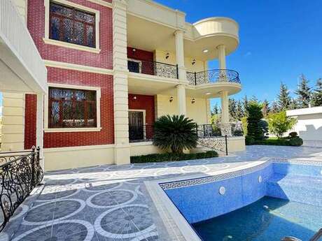 5 otaqlı həyət evi/bağ evi - Buzovna q. - 450 m²