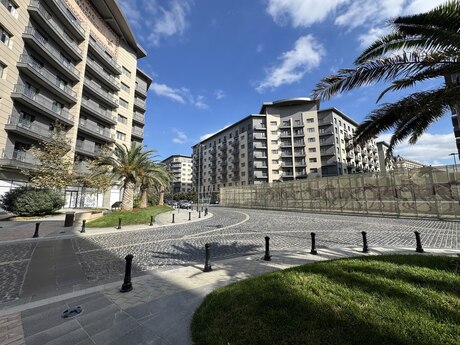 Объявление №5583255 - Баку, пос. Аг шехер, 3-комн., 136 м², 5/8 этаж