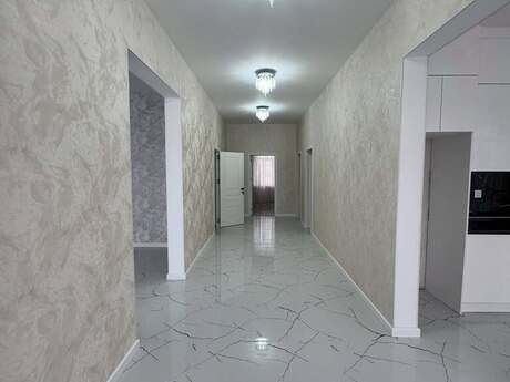 4 otaqlı həyət evi/bağ evi - Mərdəkan q. - 190 m²