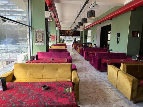 Obyekt - Xalqlar Dostluğu m. - 323 m²