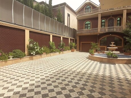 7 otaqlı həyət evi/bağ evi - Bakıxanov q. - 350 m²