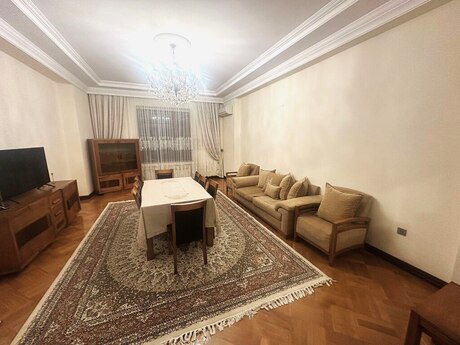 4 otaqlı yeni tikili - İçəri Şəhər m. - 210.5 m²