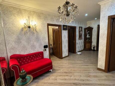4 otaqlı yeni tikili - Bakıxanov q. - 138 m²