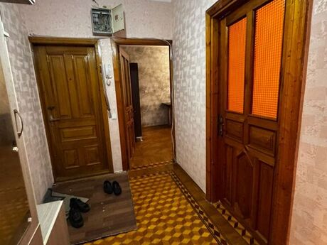 4 otaqlı köhnə tikili - Azadlıq Prospekti m. - 110 m²