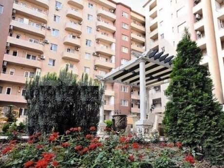 4 otaqlı yeni tikili - Elmlər Akademiyası m. - 136 m²