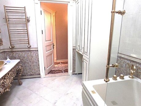 4 otaqlı yeni tikili - Nizami m. - 240 m²