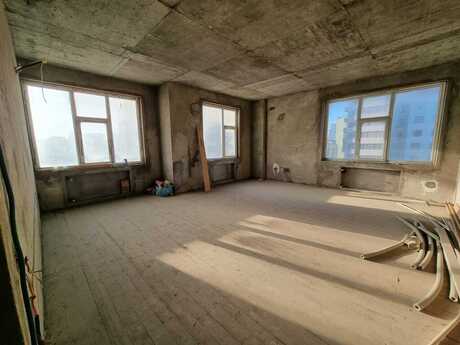 4 otaqlı yeni tikili - Elmlər Akademiyası m. - 182 m²