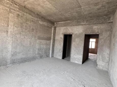 5 otaqlı yeni tikili - Ağ şəhər q. - 212 m²