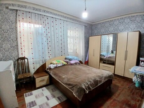 6 otaqlı həyət evi/bağ evi - Həzi Aslanov q. - 263 m²