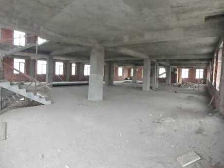 Obyekt - Qaraçuxur q. - 3000 m²