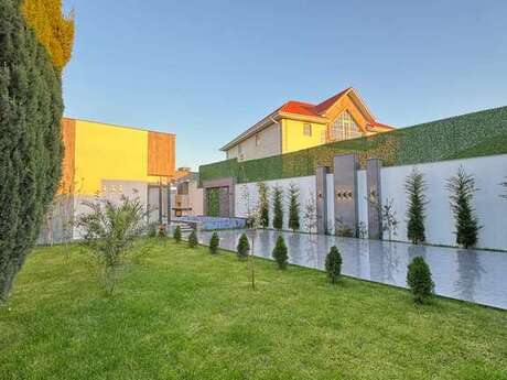 4 otaqlı həyət evi/bağ evi - Şüvəlan q. - 200 m²