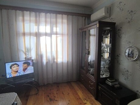 3 otaqlı köhnə tikili - Xalqlar Dostluğu m. - 90 m²