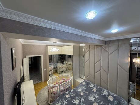 4 otaqlı yeni tikili - Azadlıq Prospekti m. - 133 m²