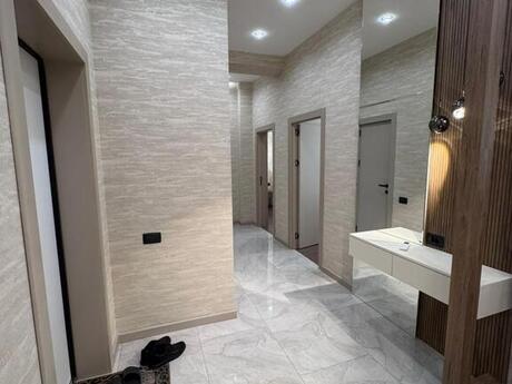 28 Mayda 3 otaqlı yeni tikili mənzil kirayə verilir, 95 m², 2 000 AZN/ay, şəkil 2 / 12