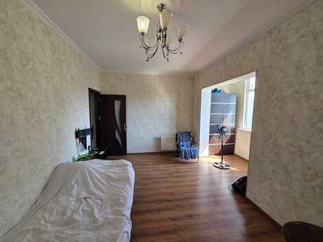 2 otaqlı köhnə tikili - Azadlıq Prospekti m. - 50 m²