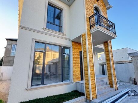 4 otaqlı həyət evi/bağ evi - Şüvəlan q. - 200 m²
