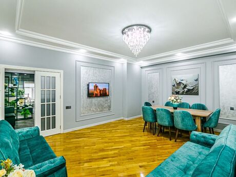 7 otaqlı yeni tikili - Bayıl q. - 210 m²