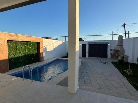 4 otaqlı həyət evi/bağ evi - Şüvəlan q. - 145 m²