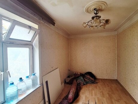 2 otaqlı köhnə tikili - Elmlər Akademiyası m. - 45 m²