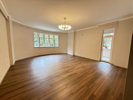 Elan №5623975 - Bakı, Nəsimi r., 4 otaqlı, 180 m²