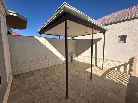 3 otaqlı həyət evi/bağ evi - Novxanı q. - 100 m²