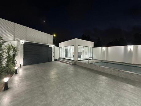 4 otaqlı həyət evi/bağ evi - Şüvəlan q. - 150 m²