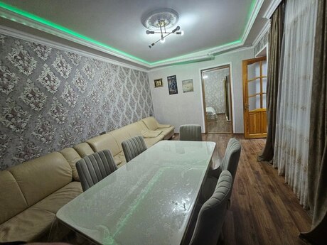 4 otaqlı həyət evi/bağ evi - Azadlıq Prospekti m. - 80 m²