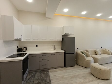 2-room apartment for rent, 74 m², İçəri Şəhər: 1 400 ₼/mo 3