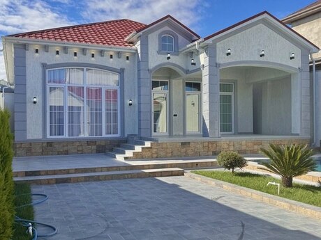 4 otaqlı həyət evi/bağ evi - Mərdəkan q. - 180 m²