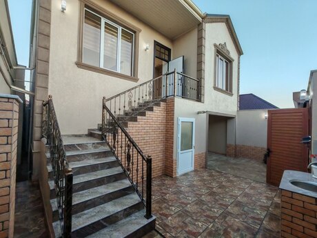 6 otaqlı həyət evi/bağ evi - Savalan q. - 180 m²