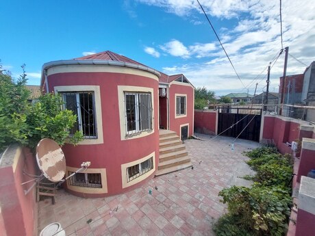 4 otaqlı həyət evi/bağ evi - Hövsan q. - 120 m²