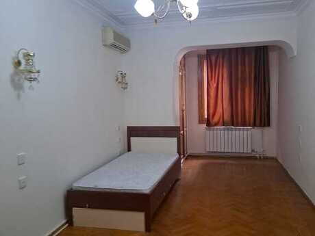 3 otaqlı mənzil, 80 m², 28 May: 229 000 ₼ 3
