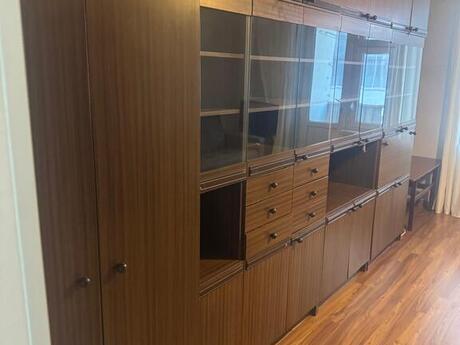 3 otaqlı köhnə tikili - Elmlər Akademiyası m. - 70 m²