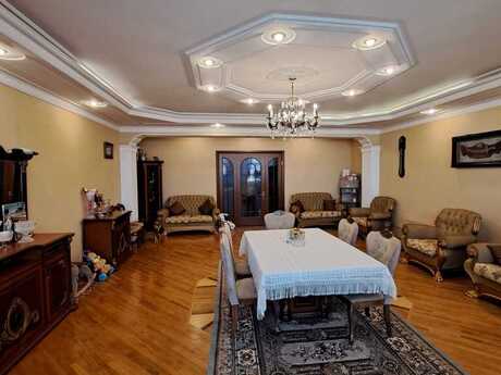 Elan №5628262 - Bakı, İnşaatçılar m., 3 otaqlı, 160 m², 5/10 mərtəbə