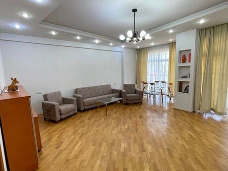 Аренда: 3-комнатная квартира, 150 м², 28 May: 1 100 ₼/мес 3