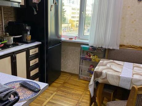 3 otaqlı köhnə tikili - Nərimanov r. - 100 m²