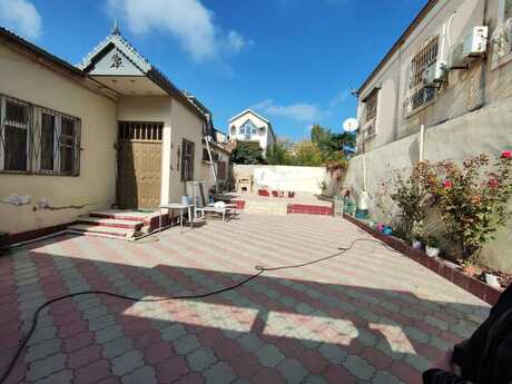 8 otaqlı həyət evi/bağ evi - Nəsimi m. - 200 m²