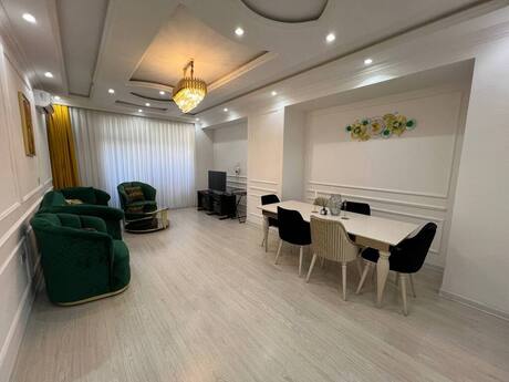 3 otaqlı yeni tikili - 8 Noyabr m. - 150 m²