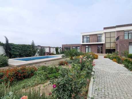 6 otaqlı həyət evi/bağ evi - Mərdəkan q. - 360 m²