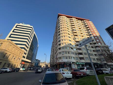 3-комн. новостройка - м. Шах Исмаил Хатаи - 113 м²