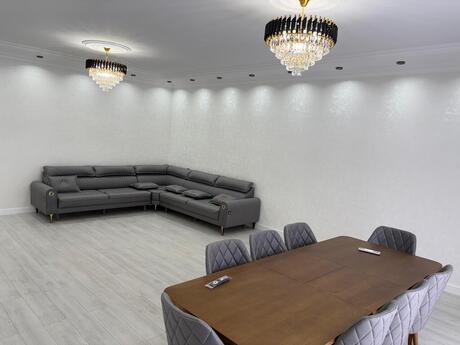 6 otaqlı həyət evi/bağ evi - Mərdəkan q. - 300 m²