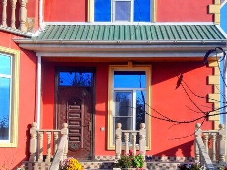 5 otaqlı həyət evi/bağ evi - Qəbələ - 200 m²