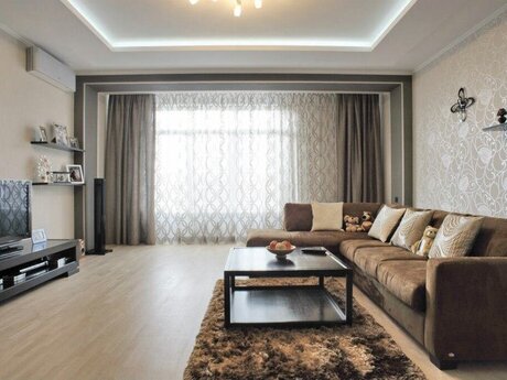 Elan №5631247 - Bakı, Nəriman Nərimanov m., 3 otaqlı, 130 m², 12/18 mərtəbə