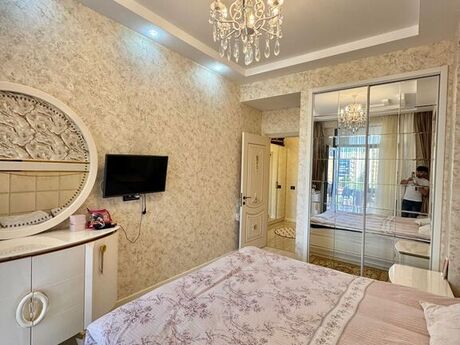Elan №5631649 - Bakı, 8 Noyabr m., 2 otaqlı, 70 m², 4/7 mərtəbə